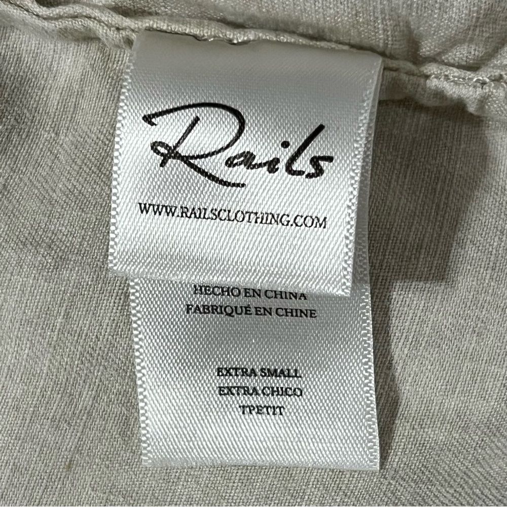 Rails Light Gray Ruffle Sleeve Top - Picture 13 of 14